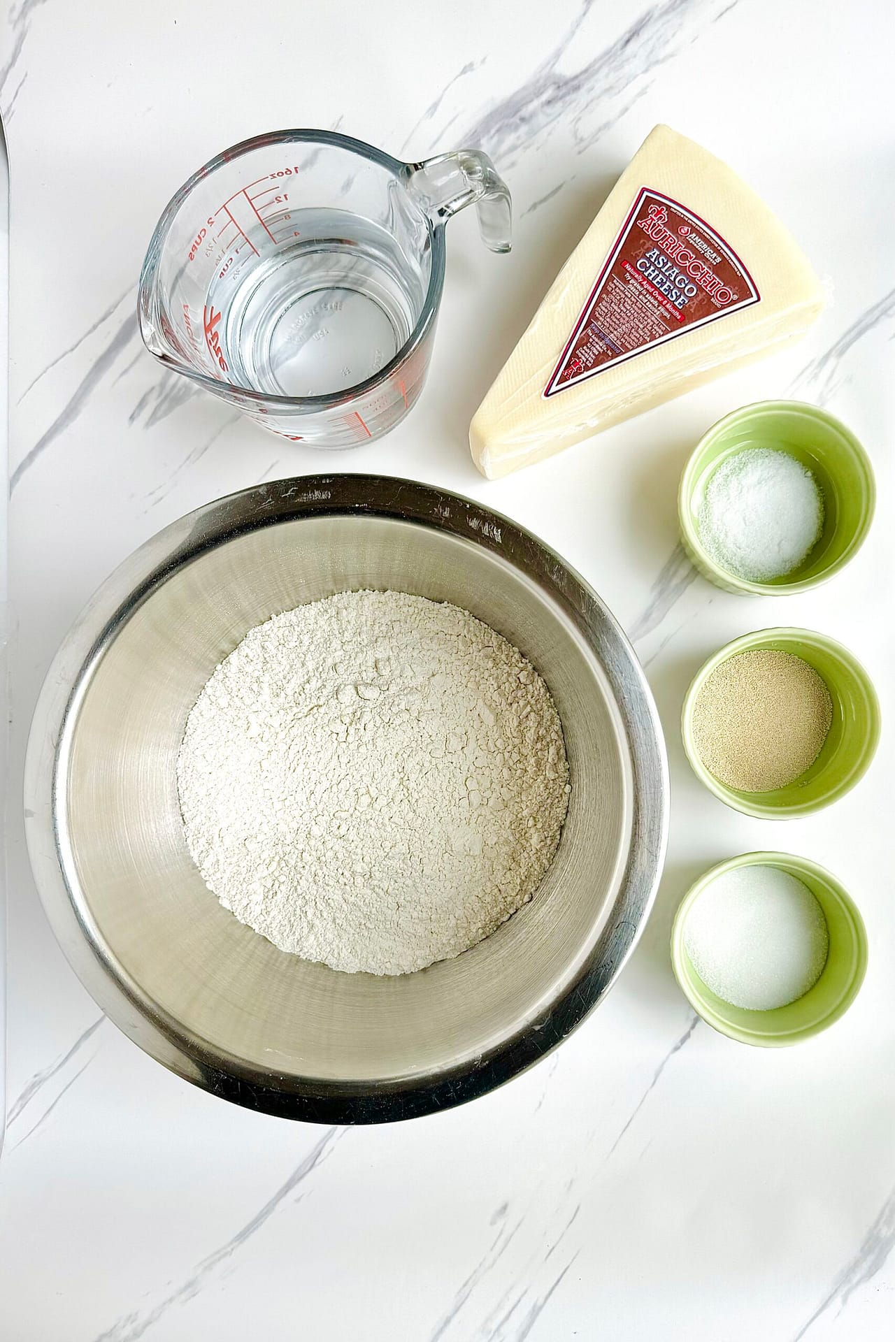Asiago Cheese Bread – no-knead bread recipe (ingredients)